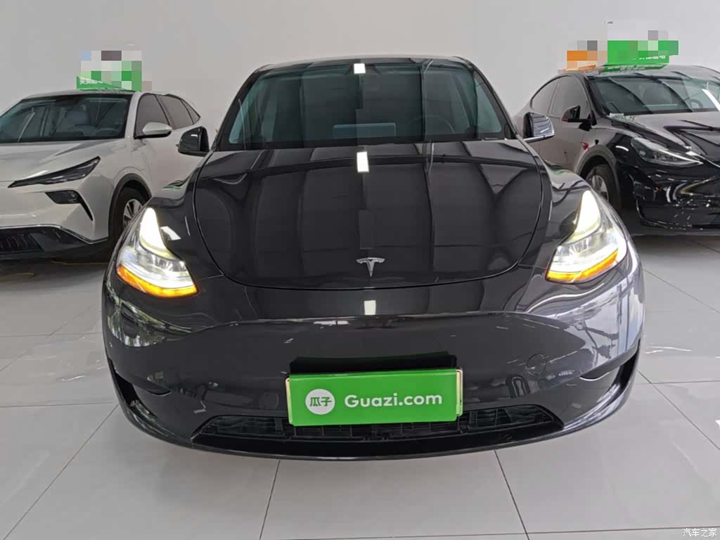 Tesla Model Y, 2024 3