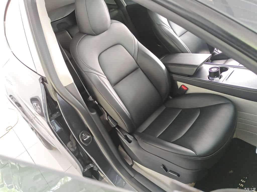 Tesla Model Y, 2024 25
