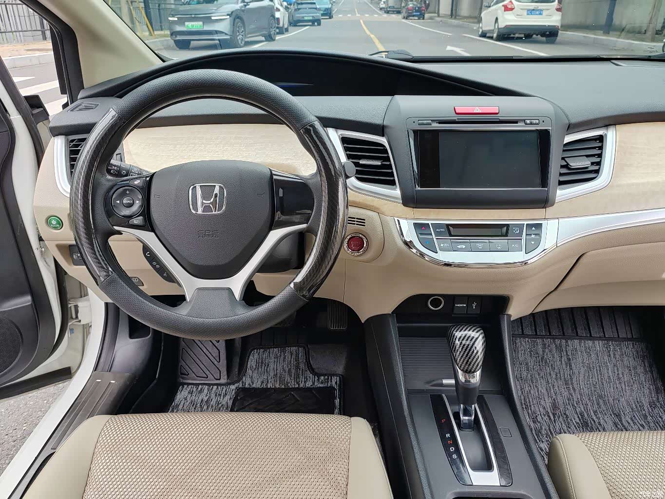 Honda Jade, 2015 8