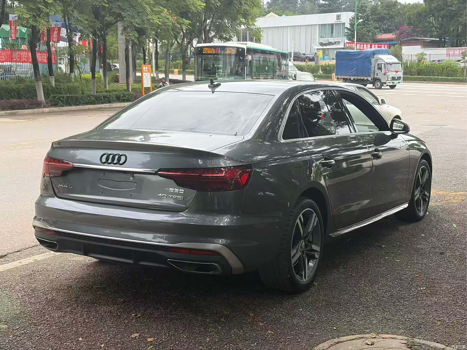Audi A4L, 2021 11