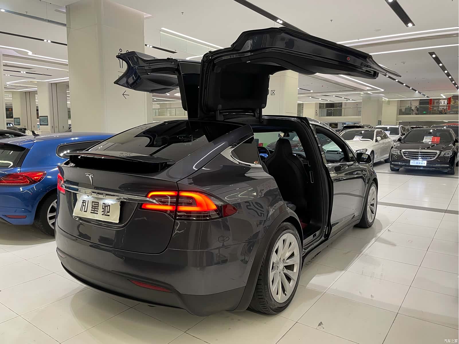 Tesla Model X, 2018 3