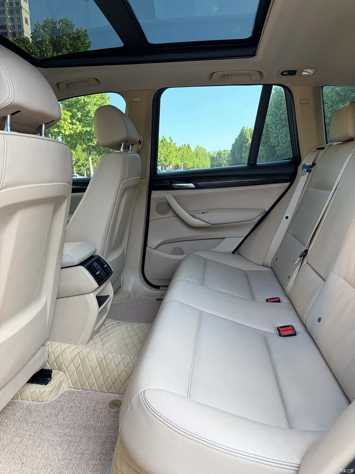 BMW X3, 2012 9