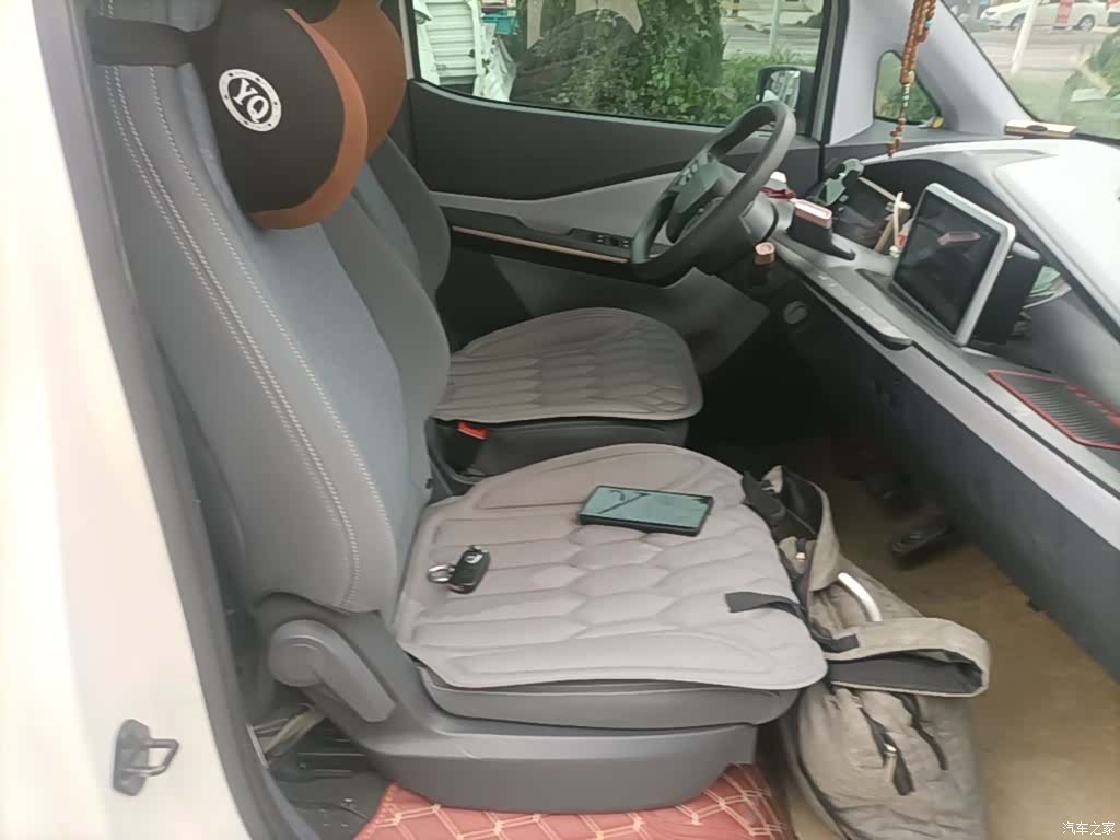 Wuling E200, 2019 25