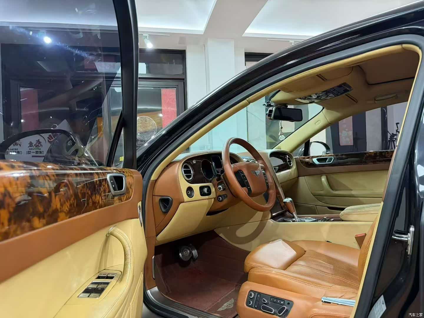 Bentley Flying Spur, 2010 4