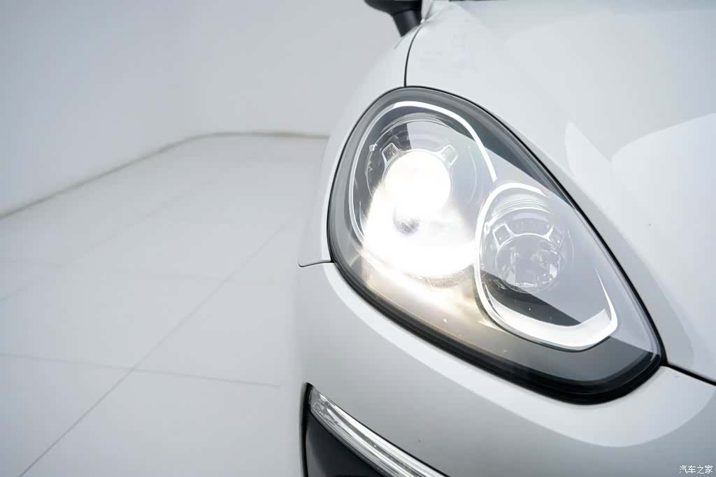 Porsche Cayenne, 2017 14