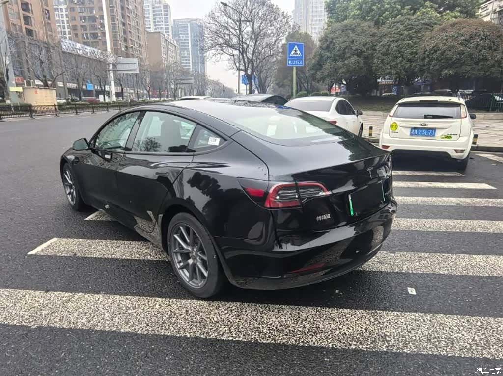 Tesla Model 3, 2023 6