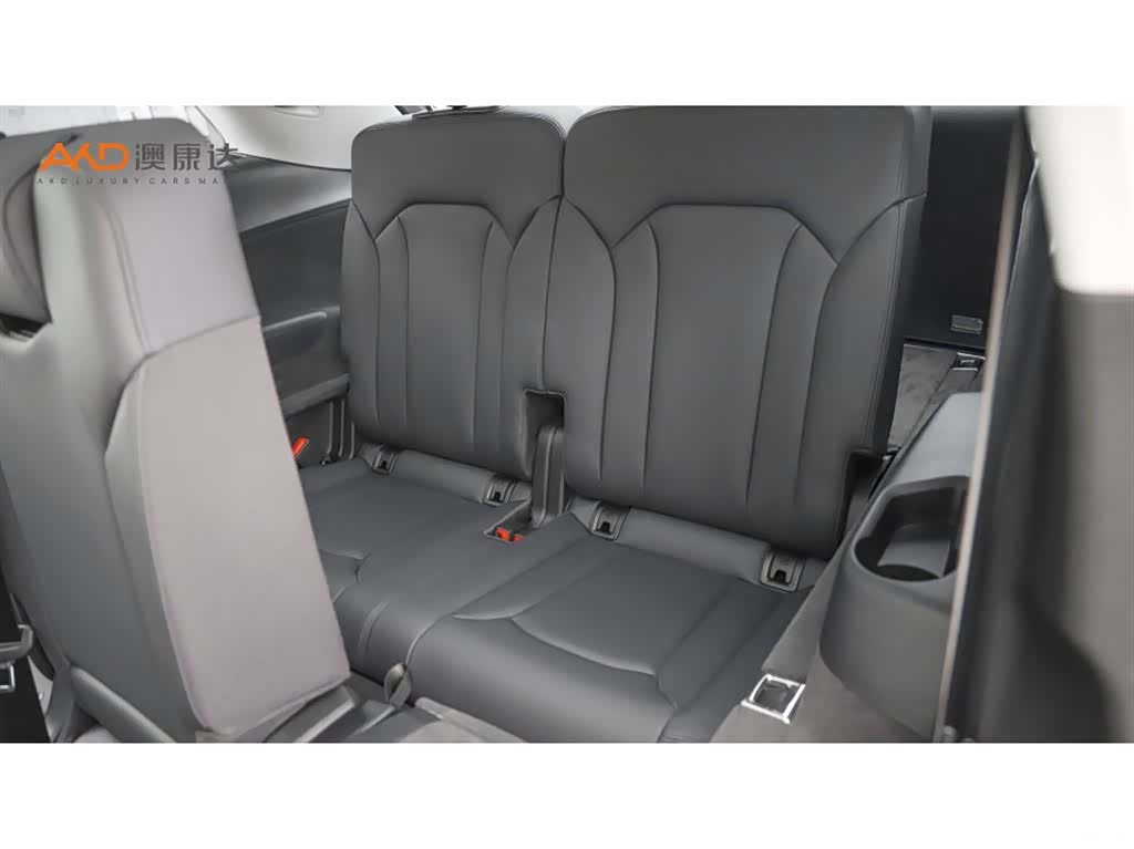 Audi Q7, 2022 9