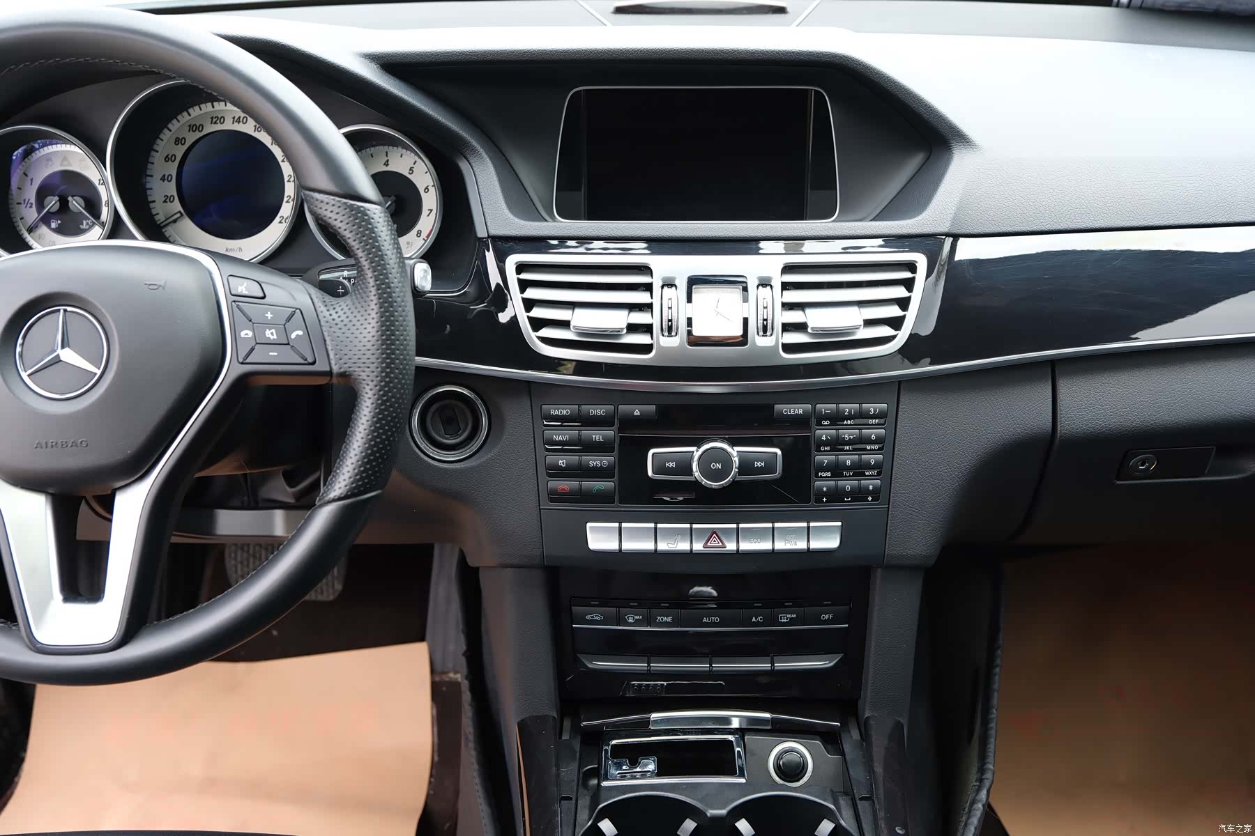 Mercedes-Benz E-Class, 2014 13