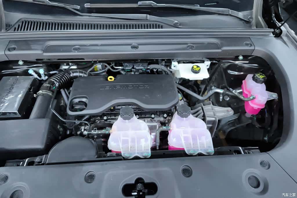Leapmotor C16, 2025 10