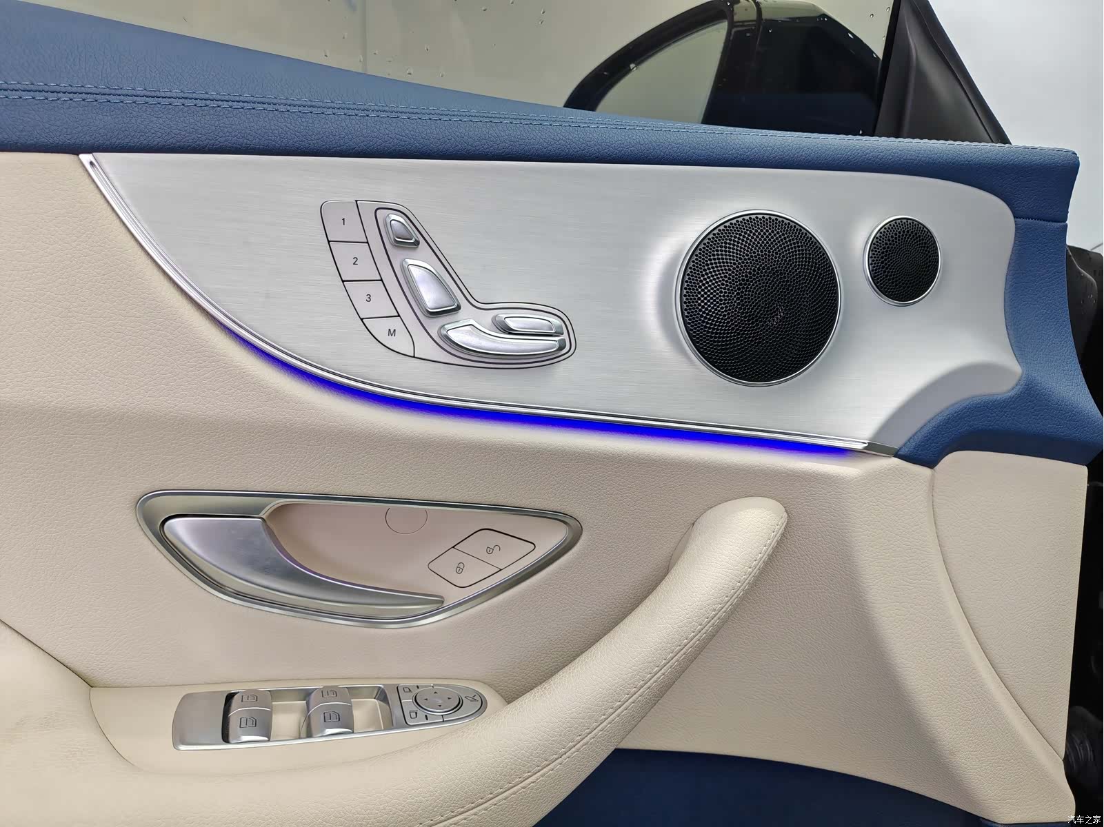 Mercedes-Benz E-Class, 2023 17