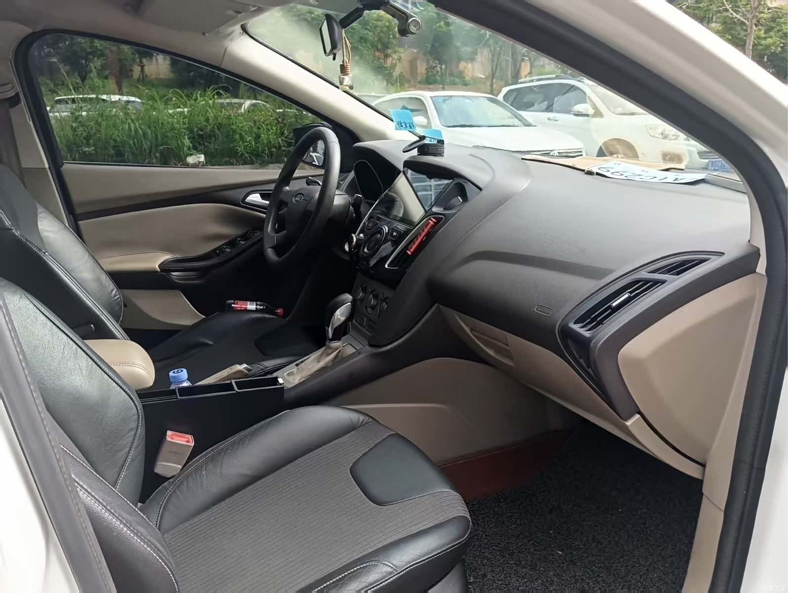 Ford Focus, 2014 9