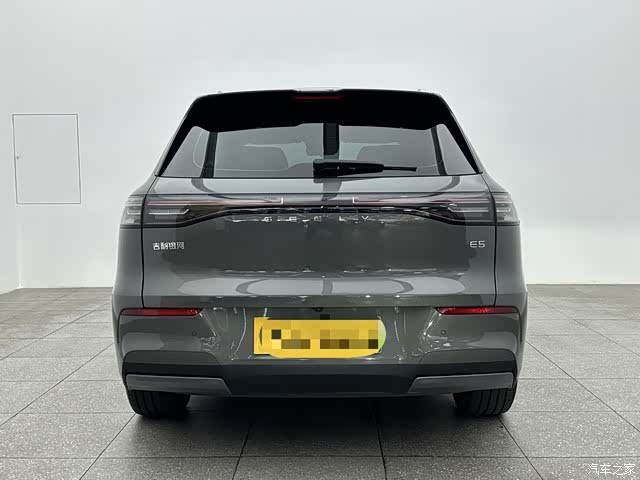 Geely Galaxy E5, 2025 4