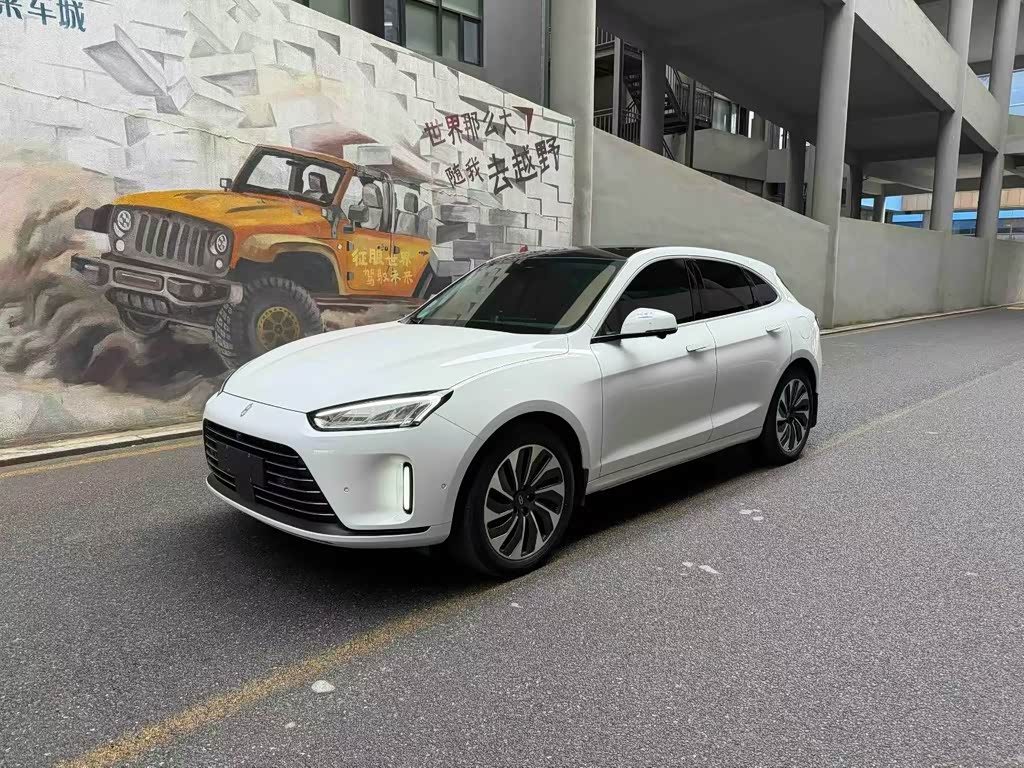 AITO M5