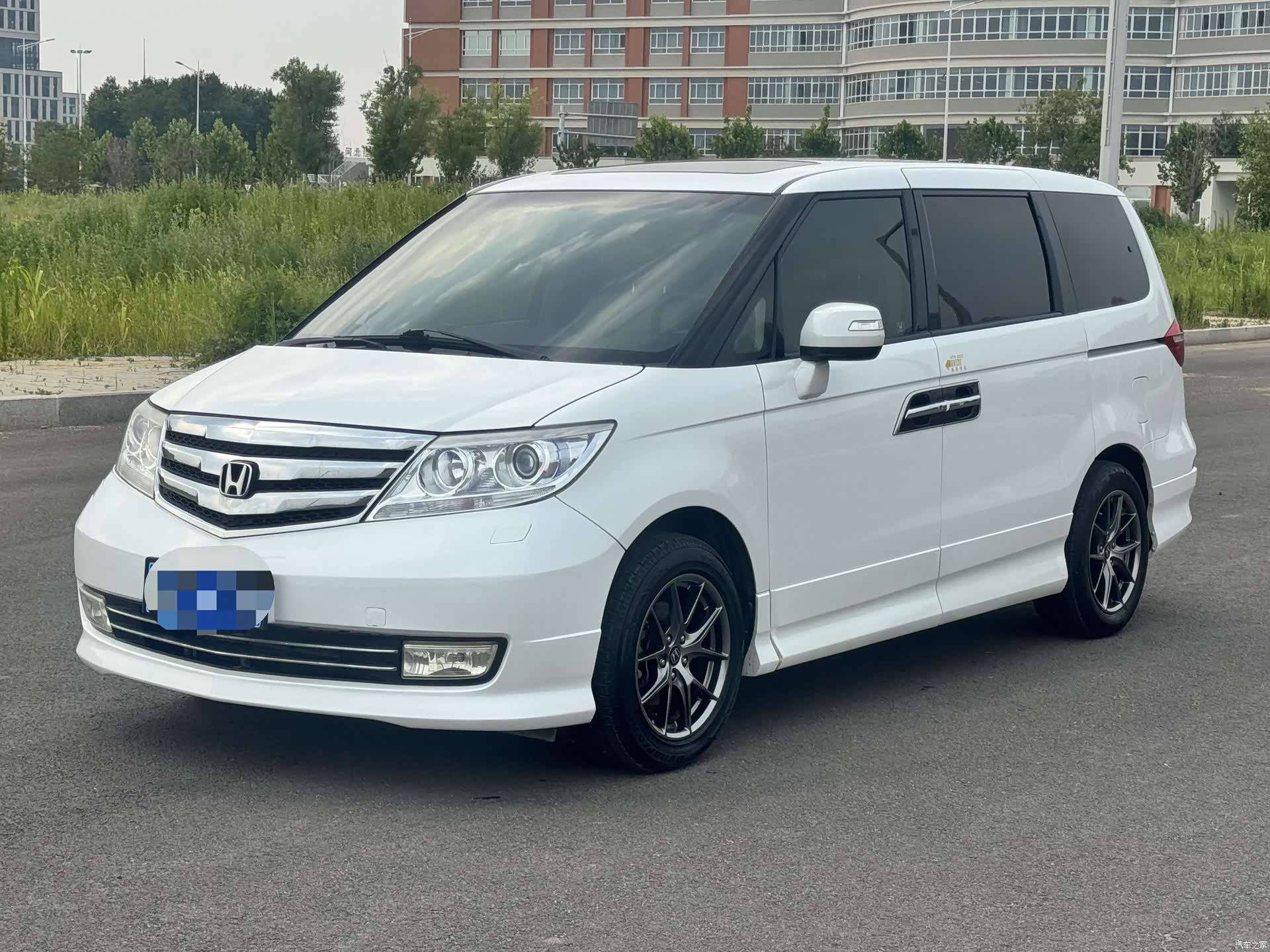 Honda Elysion, 2016 1