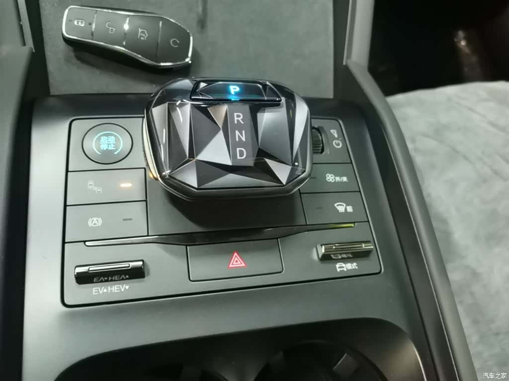BYD Qin, 2025 14