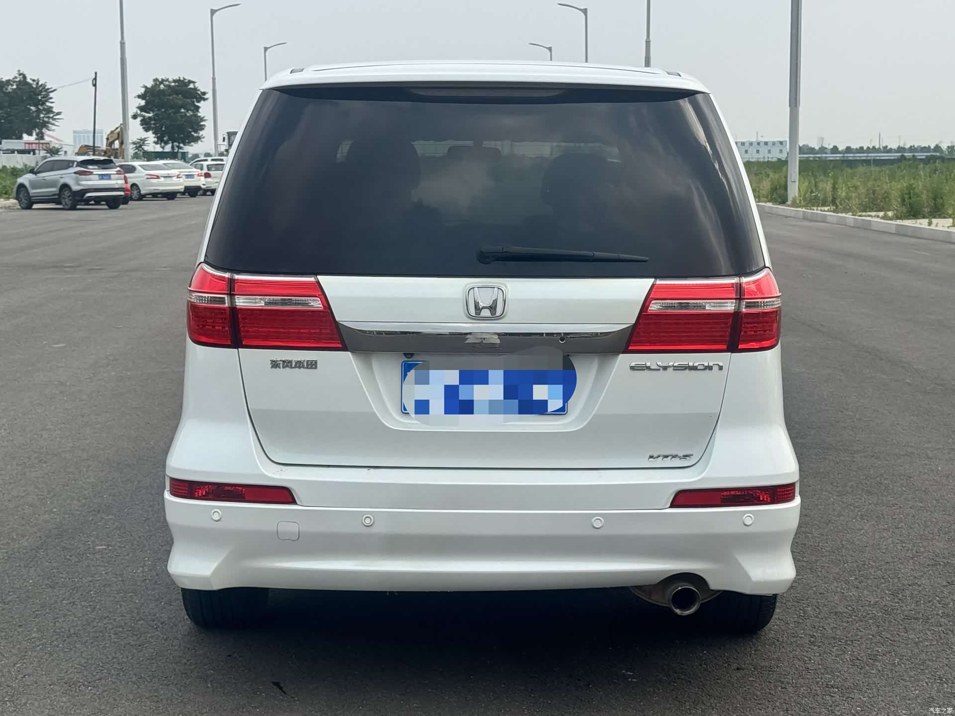 Honda Elysion, 2016 8