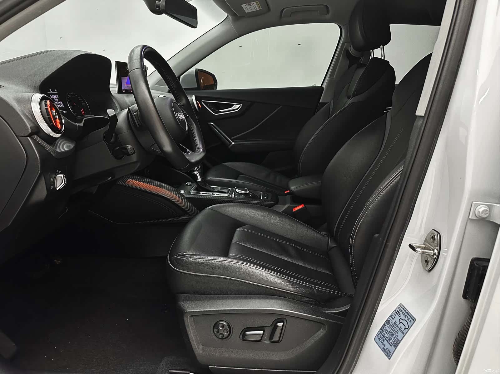 Audi Q2L, 2022 22
