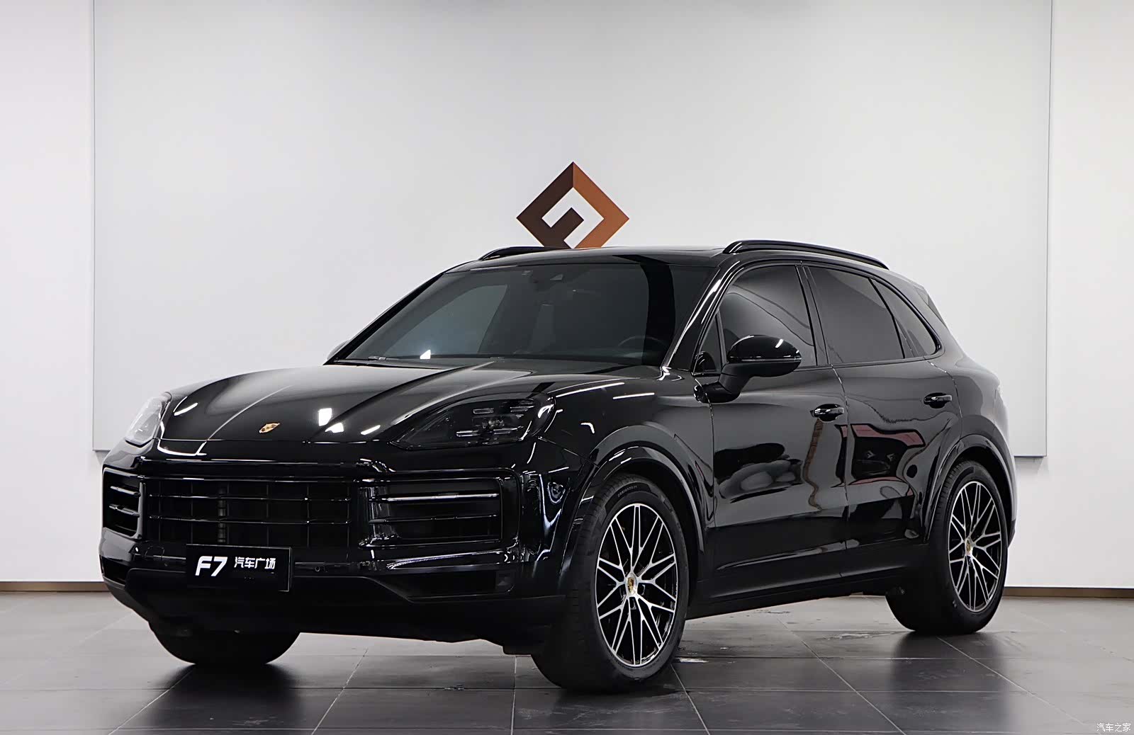 Porsche Cayenne, 2024 1