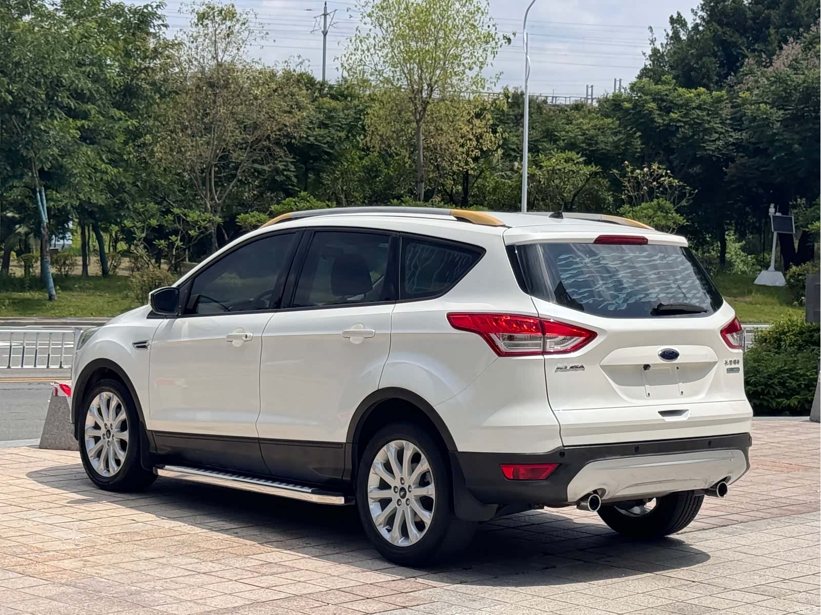 Ford Kuga, 2016 4
