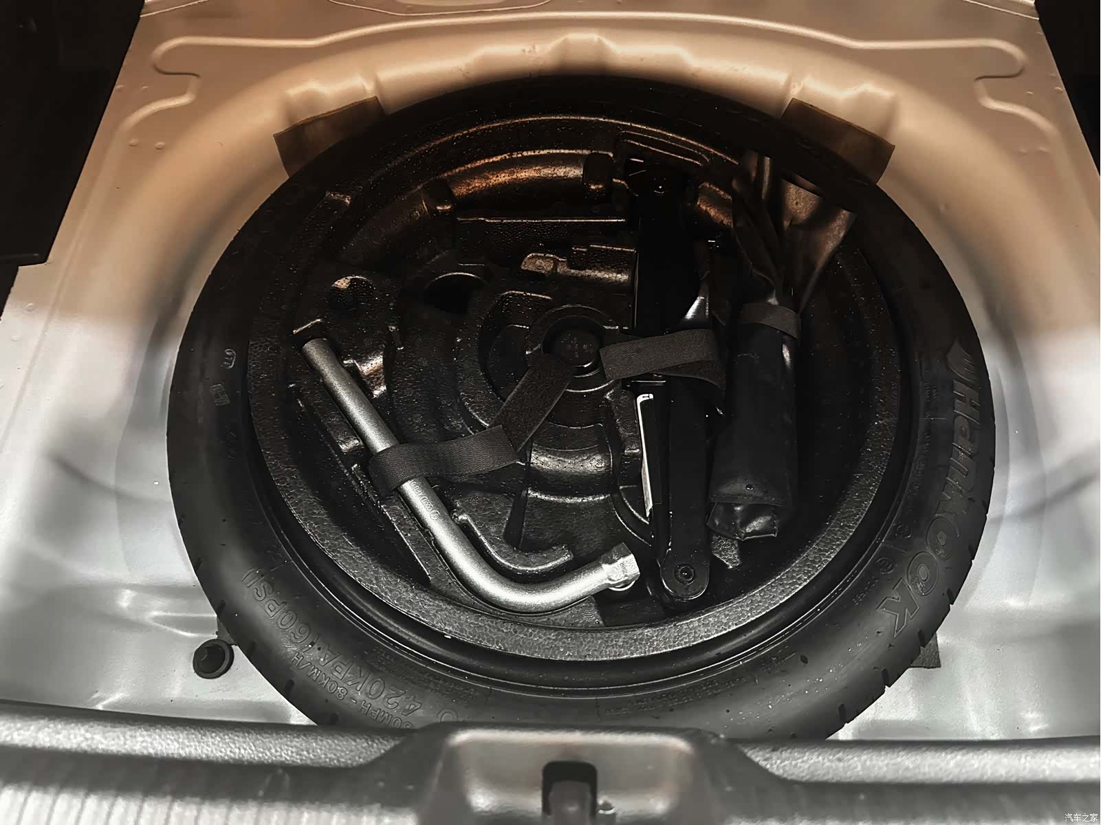 Audi Q2L, 2022 21