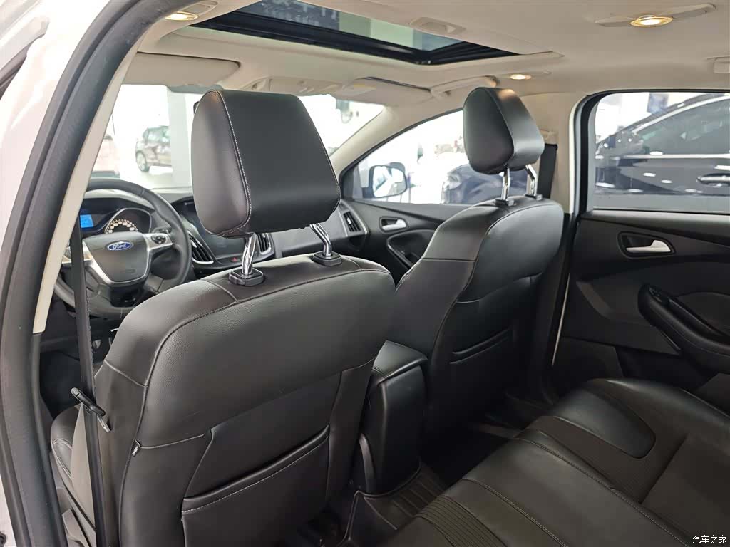 Ford Focus, 2014 15