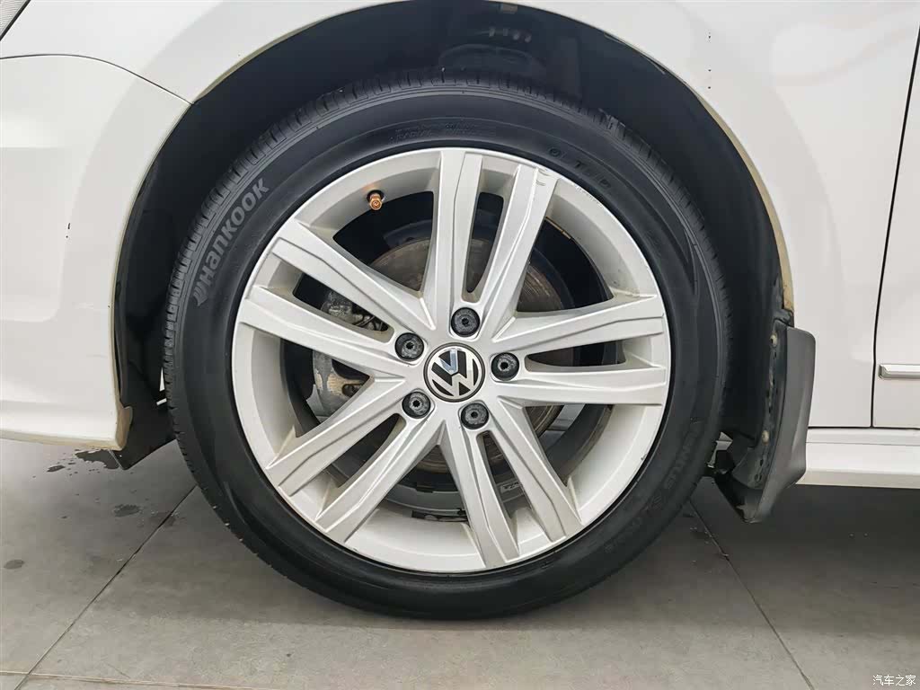 Volkswagen Sagitar, 2019 17