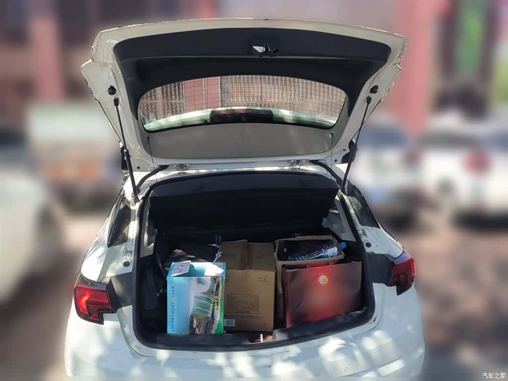 Buick Verano, 2016 9