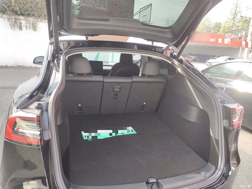 Tesla Model Y, 2022 9