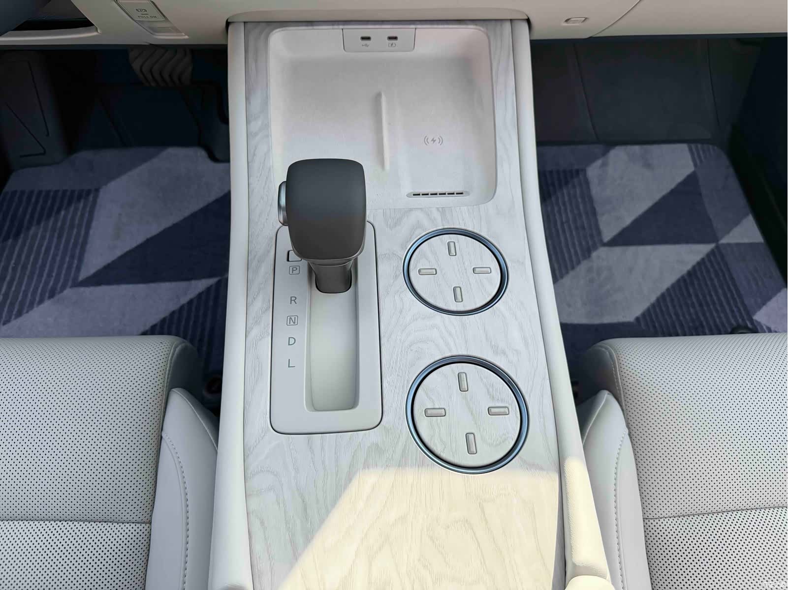 Nissan Teana, 2025 20