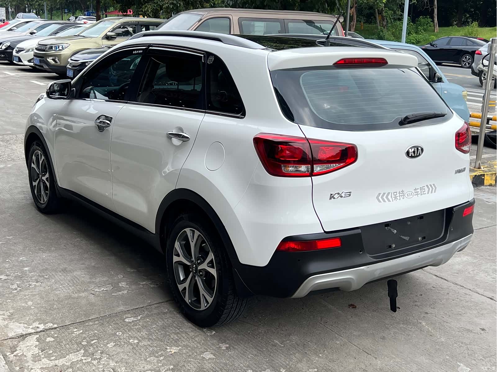 Kia KX3, 2016 9