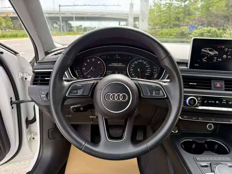 Audi A4L