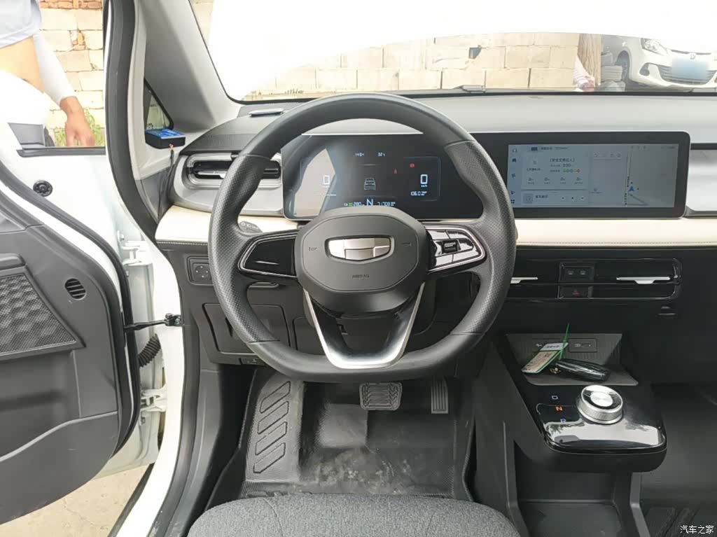 Geely E, 2024 11