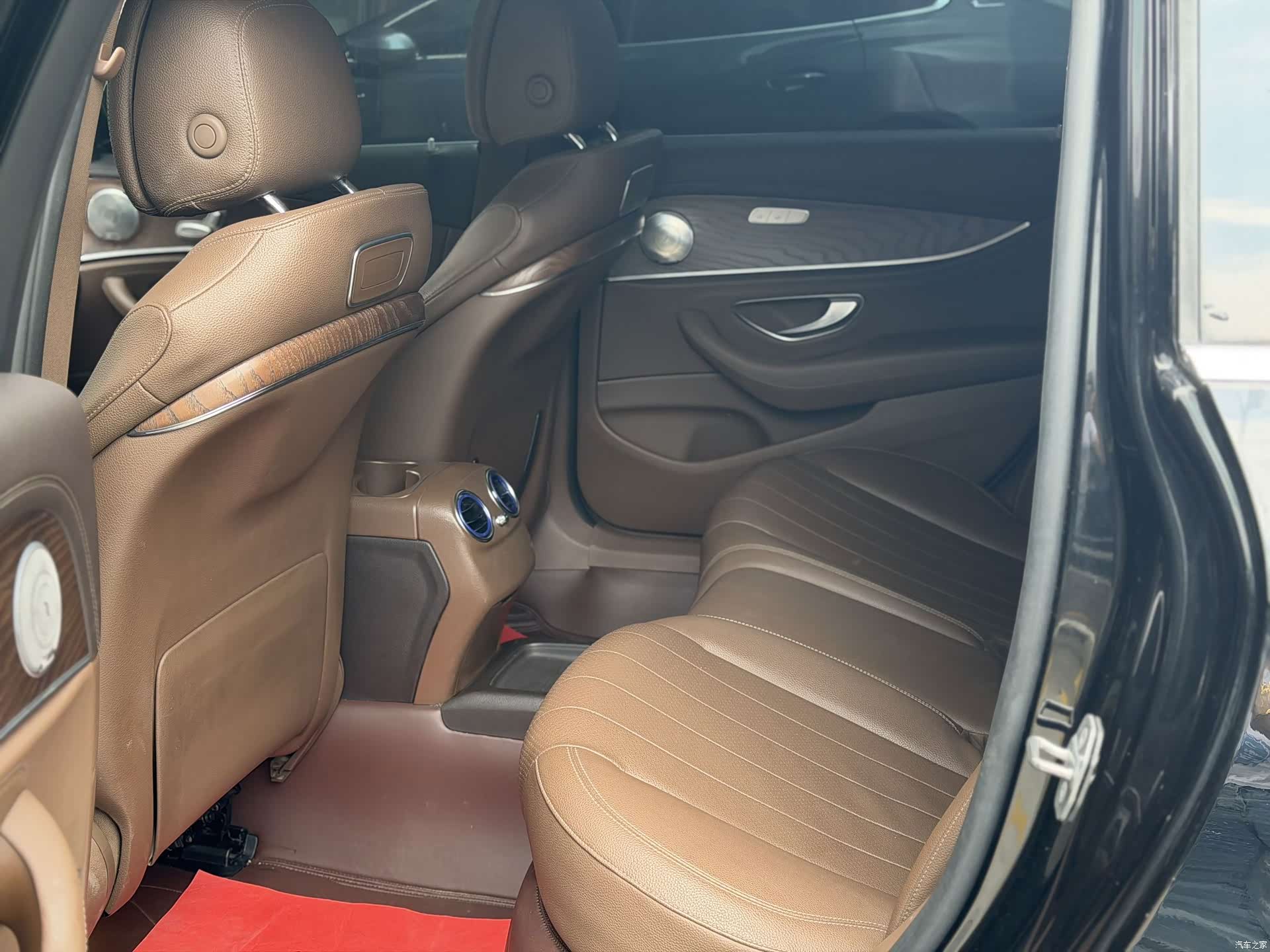 Mercedes-Benz E-Class, 2017 7