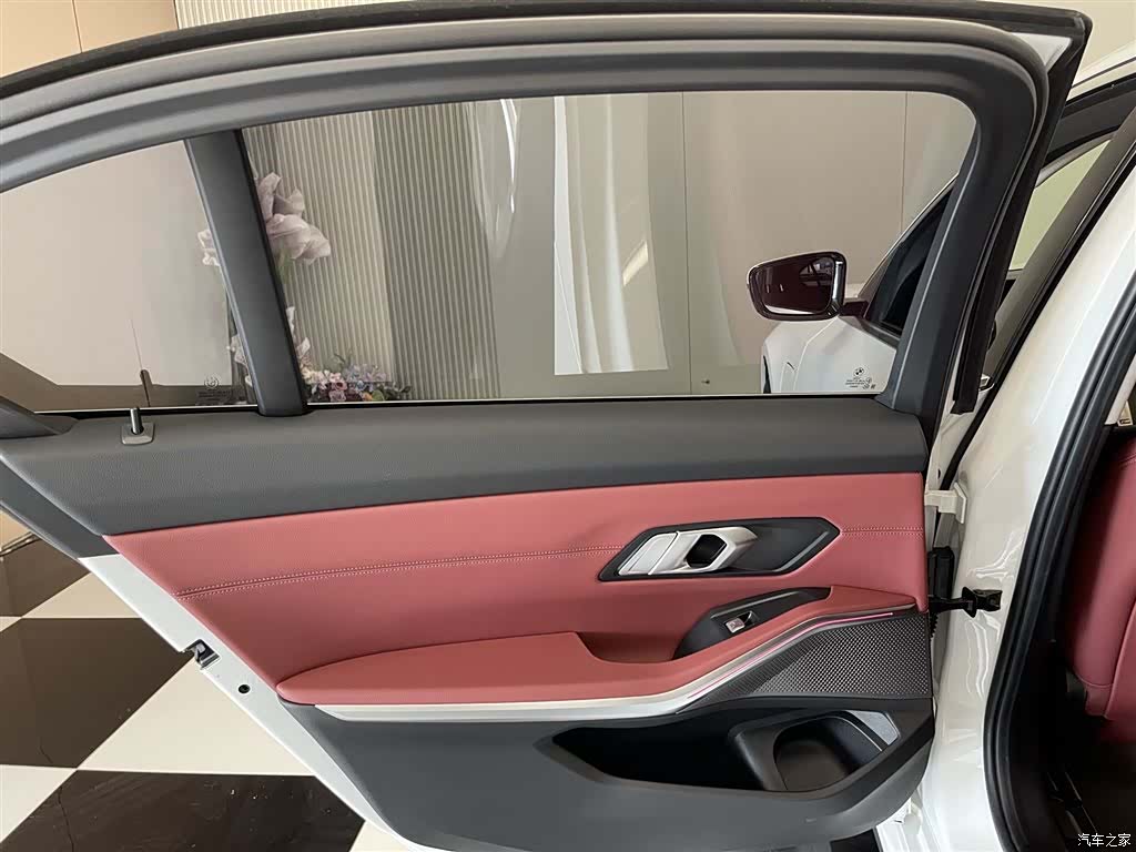 BMW i3, 2024 15