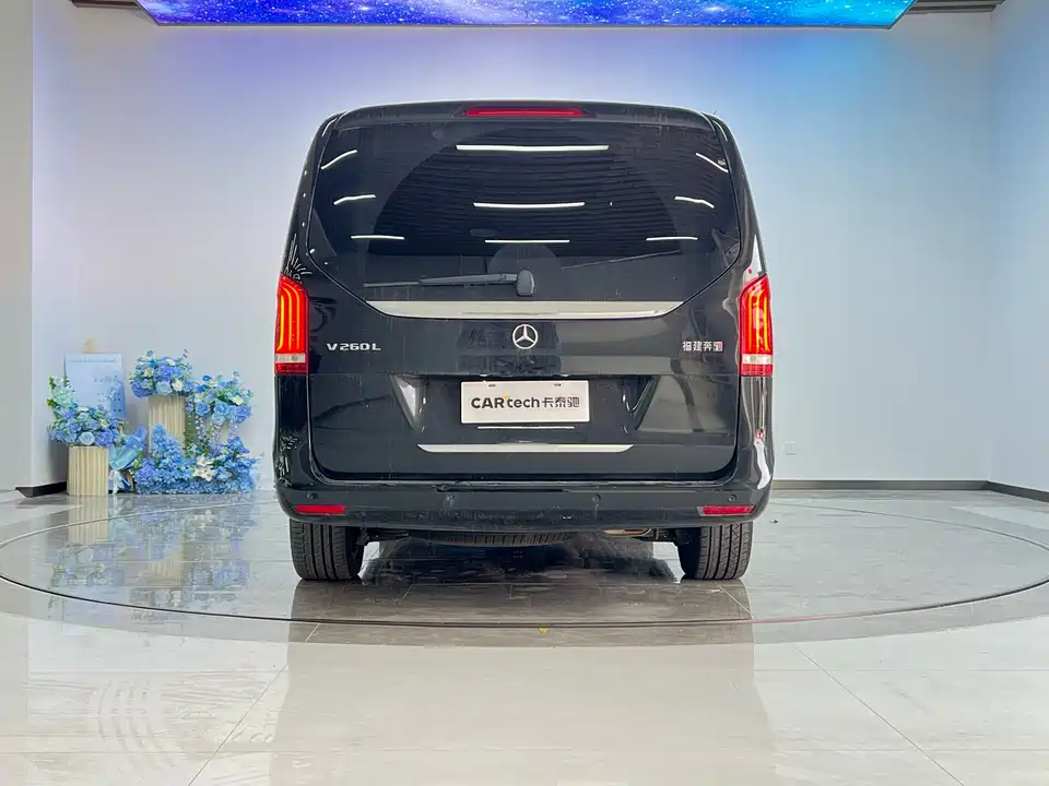 Mercedes-Benz V-class