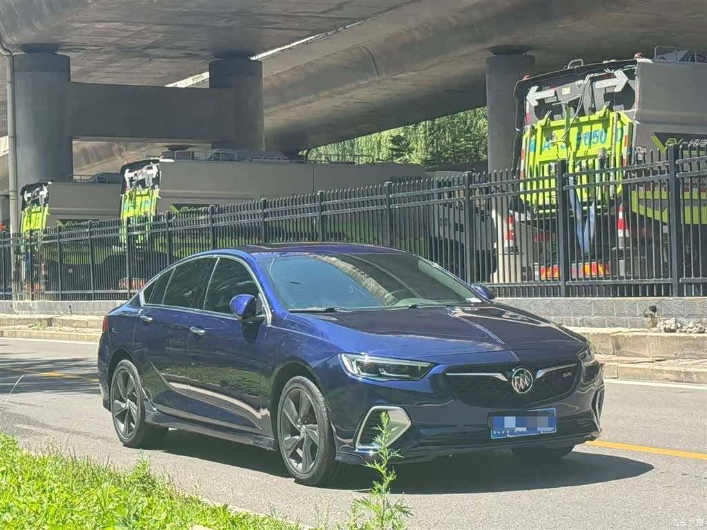 Buick Regal, 2020 3