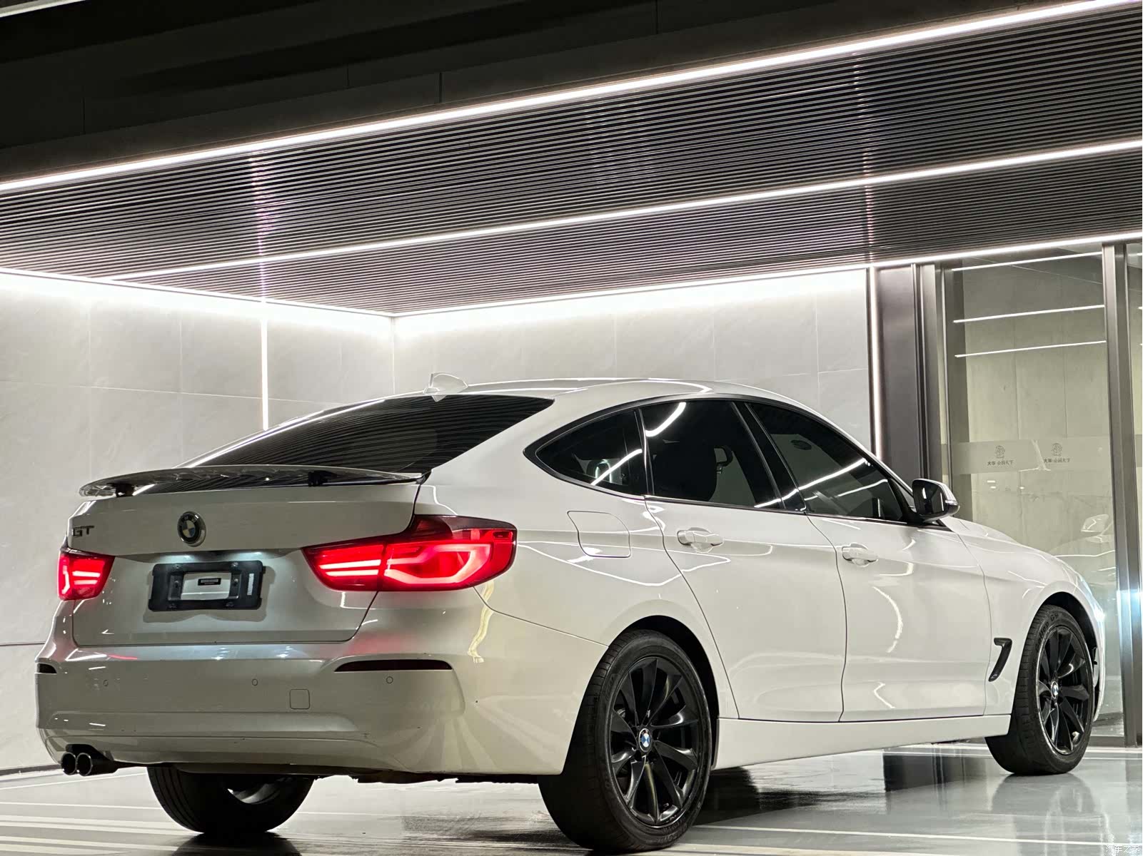 BMW 3 Series, 2018 30
