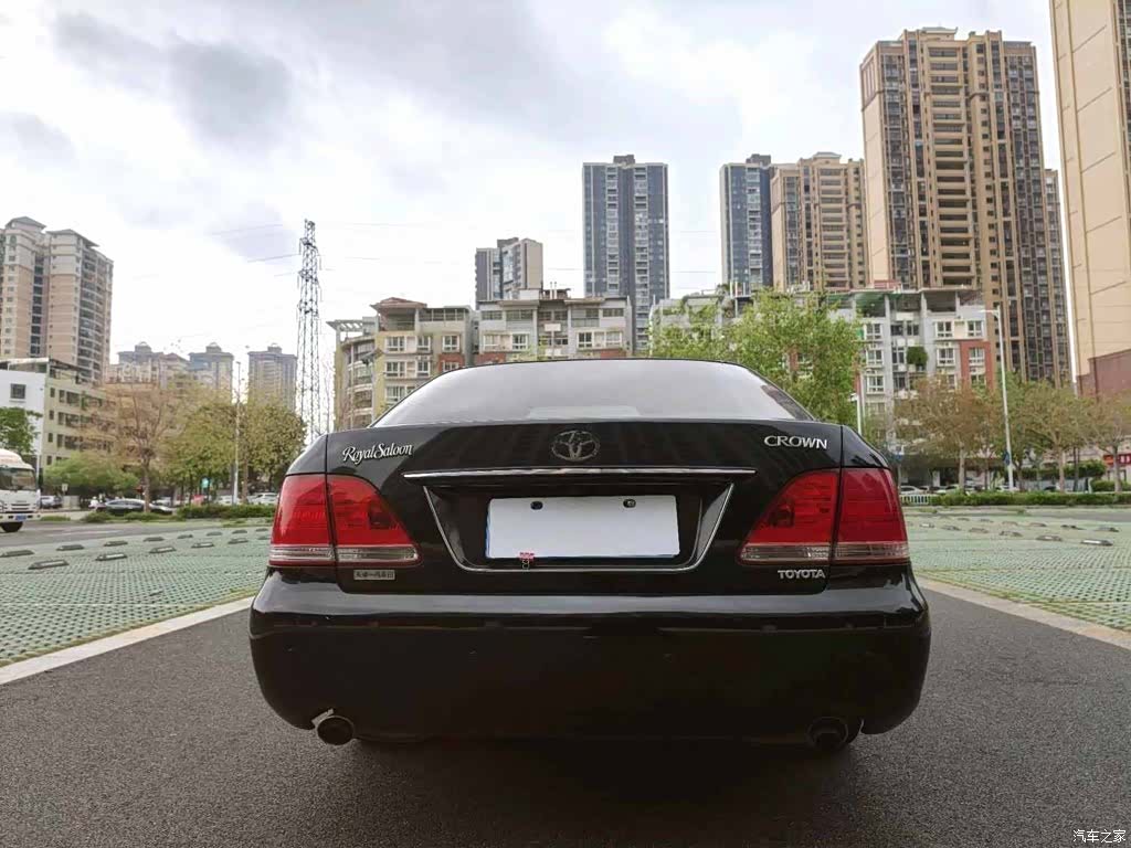 Toyota Crown, 2005 8