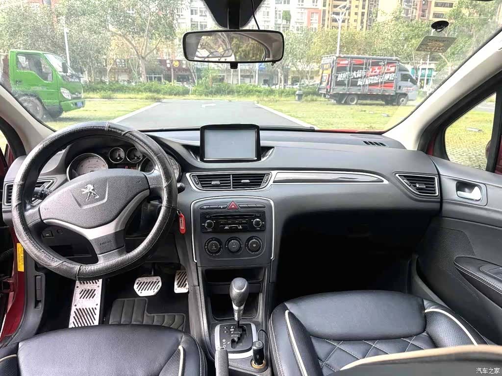 Peugeot 308, 2014 все фото