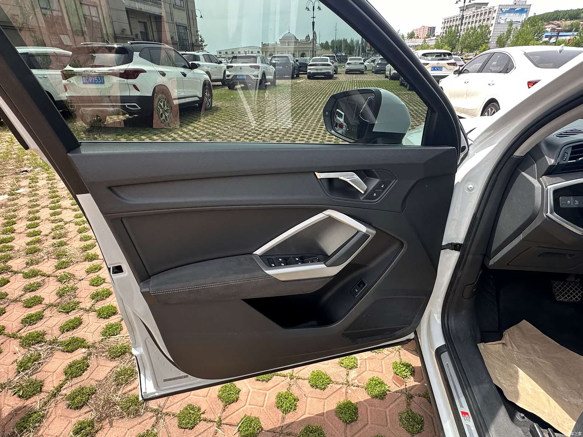 Audi Q3, 2022 13