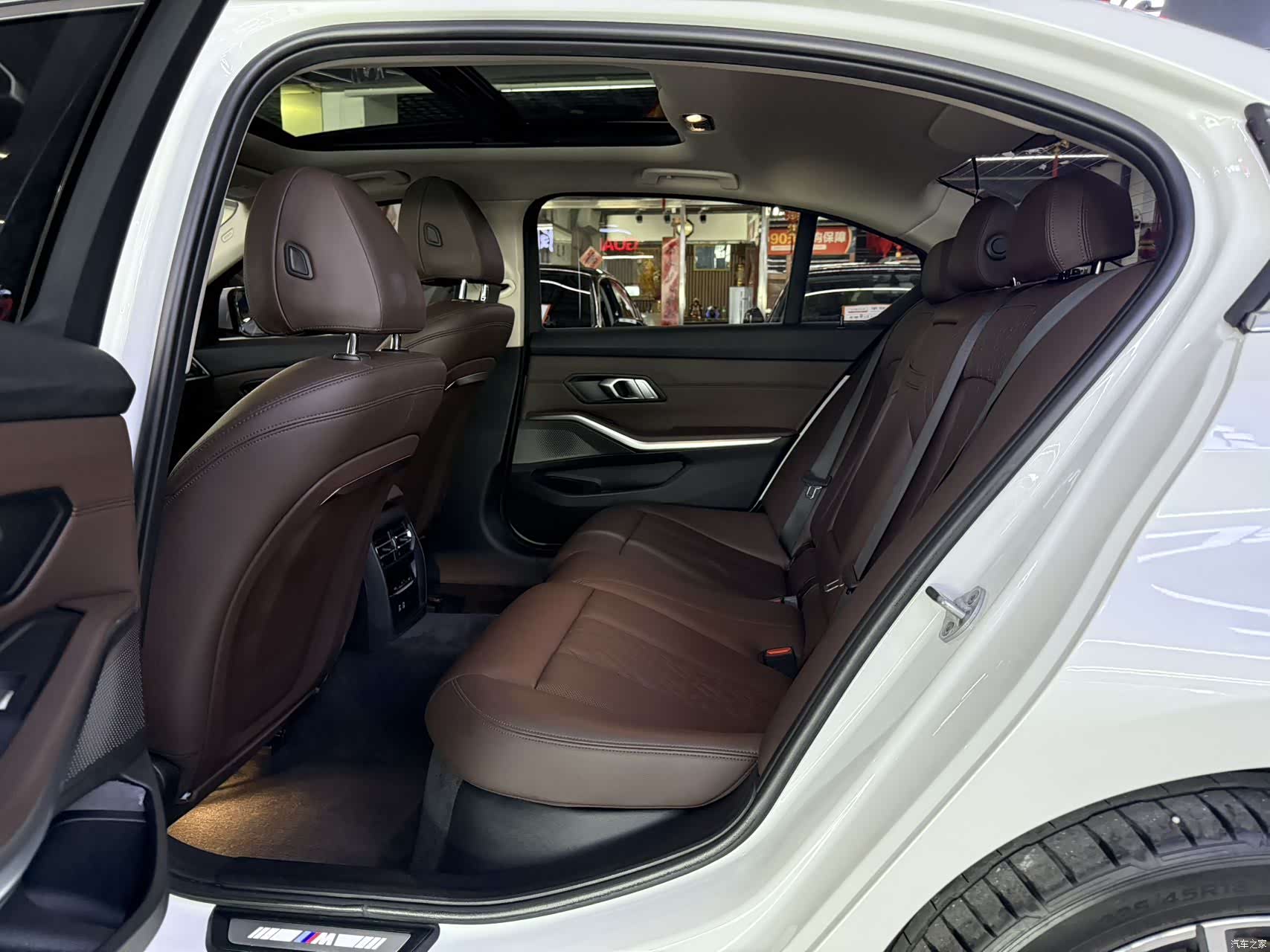 BMW 3 Series, 2023 9