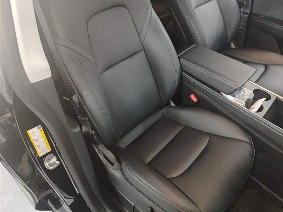 Tesla Model Y Tesla Model Y