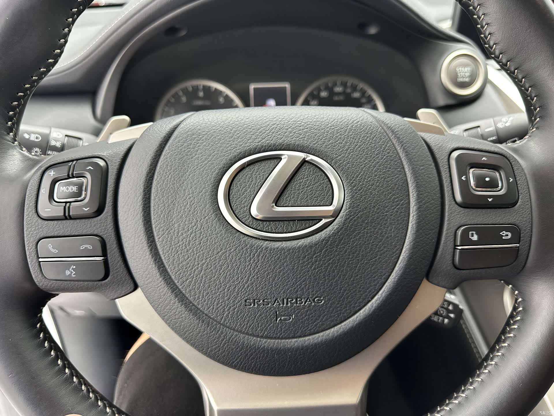 Lexus NX, 2021 13