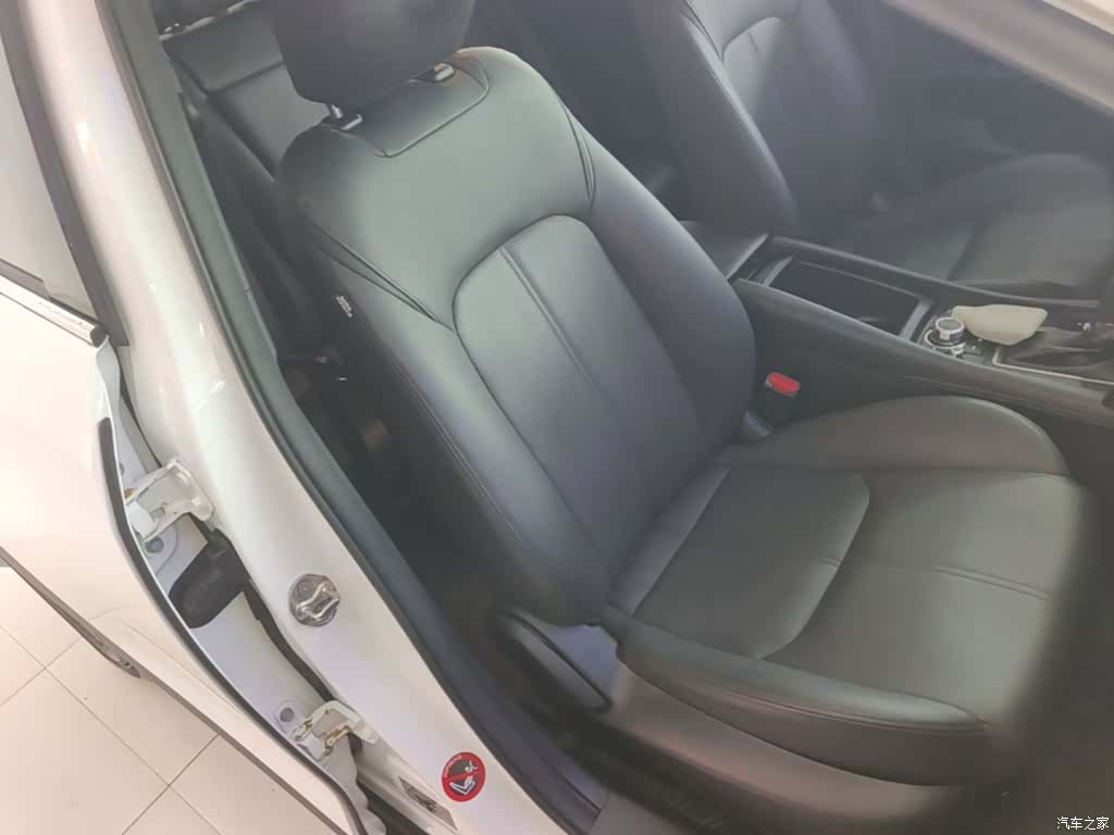 Mazda CX-4, 2020 25
