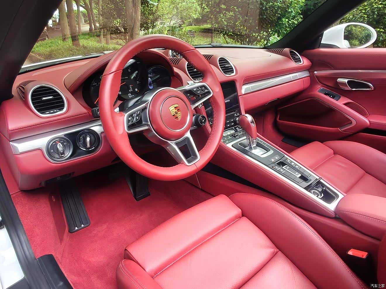 Porsche Boxster, 2024 11