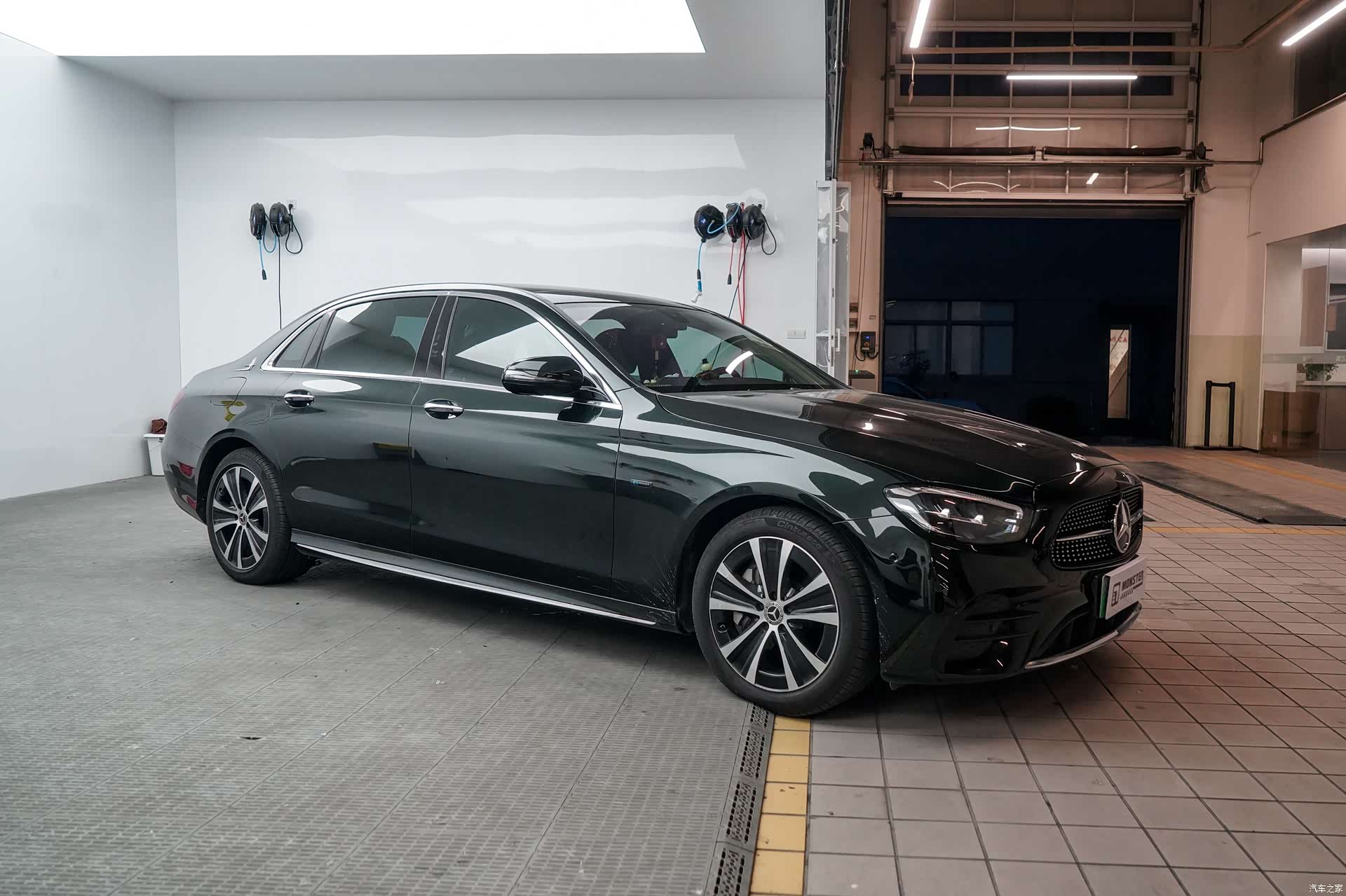 Mercedes-Benz E-Class, 2021 1