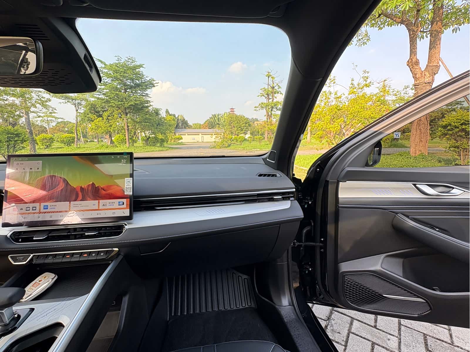 Geely Preface, 2024 12