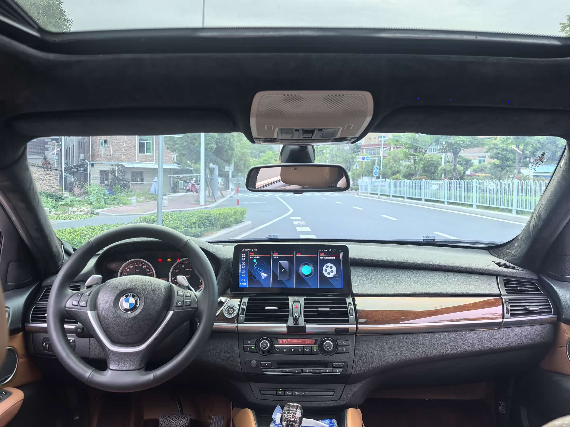 BMW X6, 2010 10