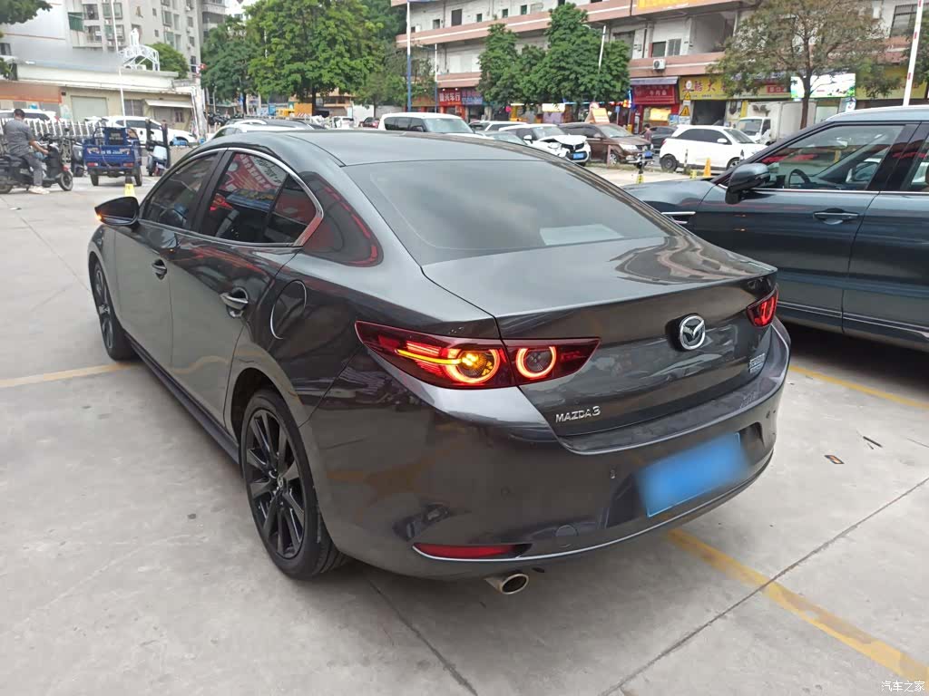Mazda Mazda3, 2023 23