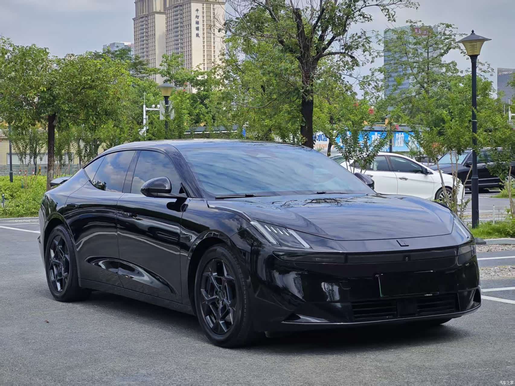 Lynk & Co Z10, 2024 3